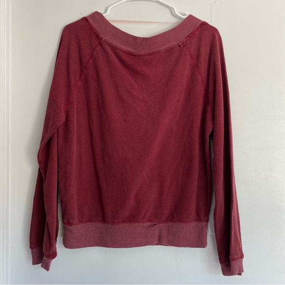 UT NWT Red V-Neck Cotton Sweater - Picture 2 of 14